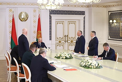 Лукашенко заслушал доклад о развитии районов Гомельской области, пострадавших от катастрофы на ЧАЭС