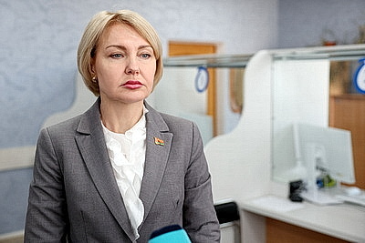 Чуприс: служба \"одно окно\" остается востребованной, но будущее - за цифровизацией
