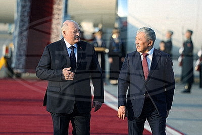 Лукашенко прибыл в Бишкек, где примет участие в саммите ОДКБ