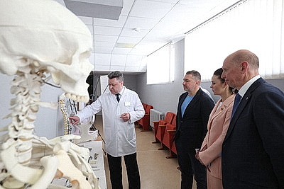 Космонавт Марина Василевская встретилась с юными пациентами РНПЦ травматологии и ортопедии