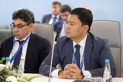 ЕЭФ: деловая программа форума продолжается