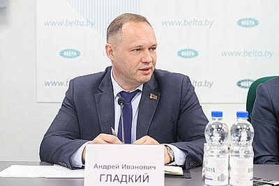 Пресс-конференция, посвященная Дню автомобилиста и дорожника, прошла в БЕЛТА