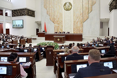 В Минске проходит первое заседание Молодежного совета при Палате представителей