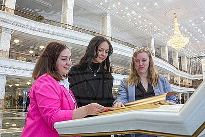 Сотрудники \"Белоруснефть-Минскавтозаправка\" посетили с экскурсией Дворец Независимости