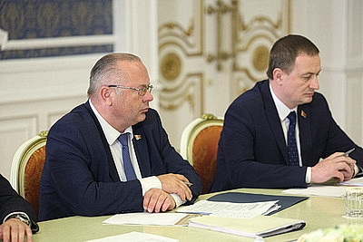 Лукашенко поручил определить механизмы контроля в сфере криптовалют