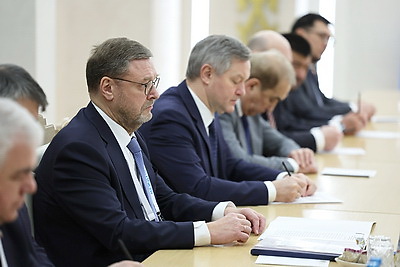 Кочанова проводит встречи с международными наблюдателями