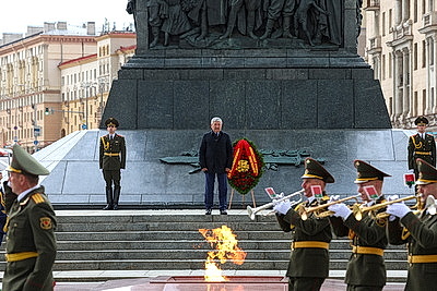 Председатель Кабинета министров Кыргызстана прибыл с официальным визитом в Беларусь