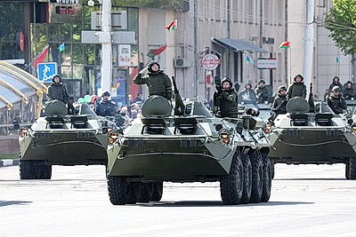 \"Шествие поколений\", военный парад, интерактивные площадки. В Витебске отмечают День Победы