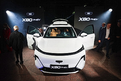 \"БЕЛДЖИ\" презентовал первый белорусский гибрид BELGEE X80 PHEV