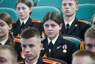 Вольфович встретился с кадетами Минского областного училища в Слуцке