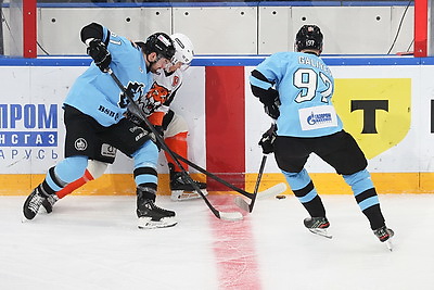 Минское \"Динамо\" крупно обыграло \"Амур\", Мороз оформил дубль