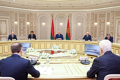 Лукашенко встретился с главой Республики Мордовия Российской Федерации