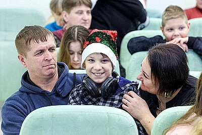 Турчин поздравил воспитанников Ивенецкого социального пансионата