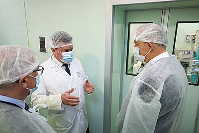 \"Здесь работают настоящие волшебники\". Сергеенко поздравил детей в РНПЦ травматологии и ортопедии