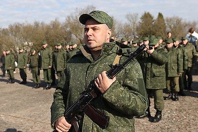 В Гродно военнообязанные запаса, призванные на сборы, присягнули на верность Беларуси и народу