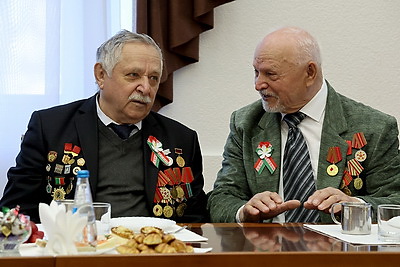 \"С годами мы все острее ощущаем значение этого великого дня\". Исаченко о благодарности ветеранам за подвиг