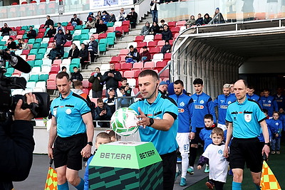 \"Динамо\" разгромило футболистов \"Минска\" в столичном дерби чемпионата Беларуси