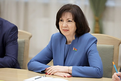 Кочанова проводит встречи с международными наблюдателями