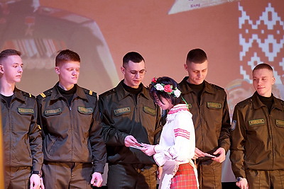 Детские пожелания военным. В Минске стартовала республиканская акция \"Мое письмо солдату\"