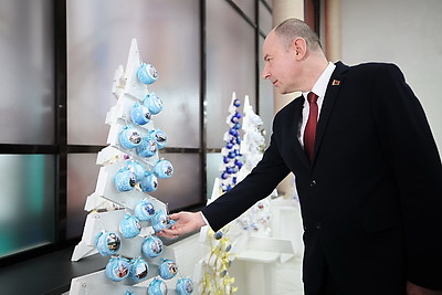 Более 600 ребят собрал областной новогодний праздник в Солигорске