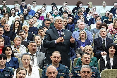 Книгу \"Наш Президент\" презентовали в Шклове