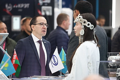 \"ИННОПРОМ. Беларусь\" продолжает работу