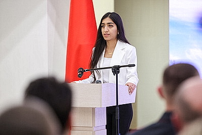 \"Чувствую себя здесь как дома\". В Минске более 20 человек принесли присягу гражданина Беларуси