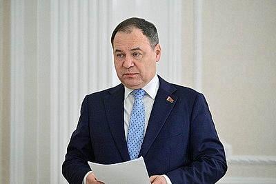 Лукашенко представили два варианта программы пятилетки