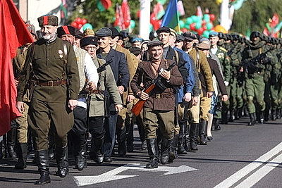 Парад Победы и шествие \"Беларусь помнит\". Брест отмечает 9 Мая