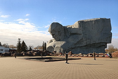 Брестская крепость-герой