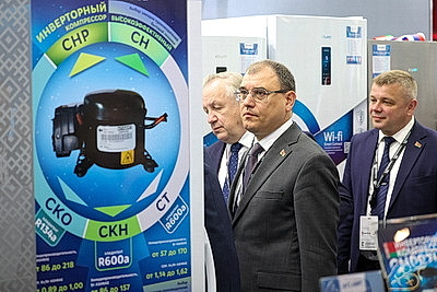 Вице-премьер Беларуси посетил национальную экспозицию на \"ИННОПРОМе\"