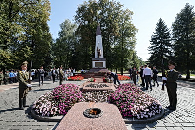 Глубокая признательность героям. В Гродно почтили память советских воинов и партизан