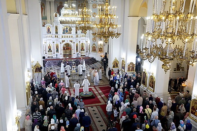 Православные верующие отметили Пасху