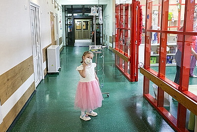 В ожидании новогоднего чуда. Кочанова поздравила юных пациентов РНПЦ детской онкологии