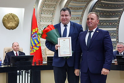 В Минской области наградили 45 представителей различных сфер народного хозяйства