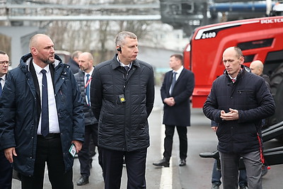 Поставки комплектующих для комбайнов. \"Гомсельмаш\" планирует развивать партнерство с \"Ростсельмашем\"