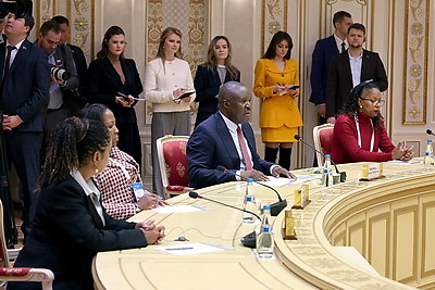 Лукашенко подтвердил делегации Панафриканского парламента готовность Беларуси сотрудничать с Африкой