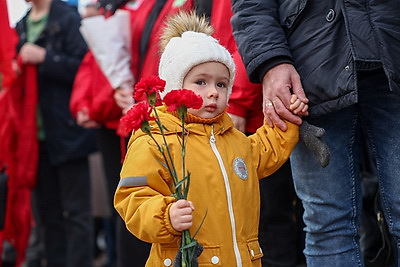 В Беларуси отметили День Октябрьской революции