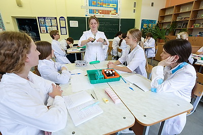 В школах Беларуси подходит к завершению первая учебная четверть