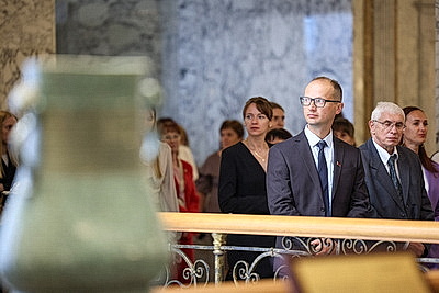 Сотрудники организаций, входящих в систему Управления делами Президента, посетили с экскурсией Дворец Независимости