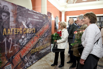 \"Лагеря смерти\" и \"Сожженные деревни\": в Минске представили кинодилогию о геноциде