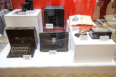 От БЕЛАЗа до партизанской медали. Что представлено в белорусском павильоне на ВДНХ