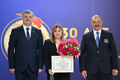 Лучшие работники спортивной отрасли отмечены наградами НОК и Минспорта