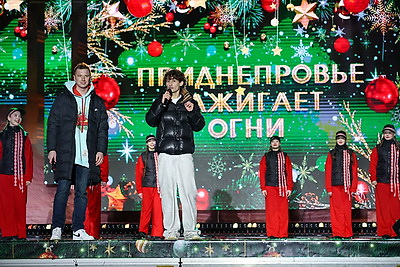 Главную елку региона зажгли в Могилеве