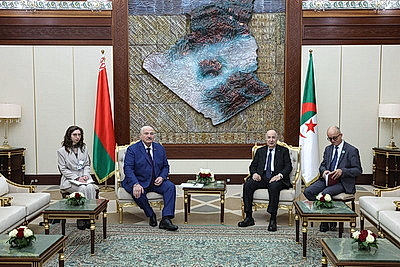 Встреча Лукашенко с Президентом Алжира Теббуном проходит во дворце \"Эль-Мурадия\"