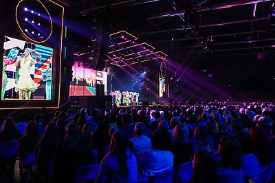 Музыкальная магия. Международный фестиваль \"Золотой шлягер\" проходит в Могилеве