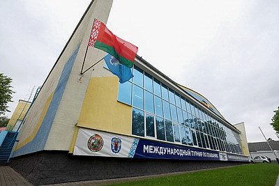 Международный турнир по плаванию памяти Лизы Чайкиной проходит в Минске