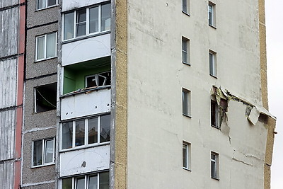 В Гомеле приступили к демонтажу верхних этажей пострадавшей при ЧС секции высотки