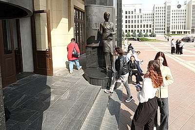 ЦТ по второму профильному предмету сдают около 32,7 тыс. абитуриентов
