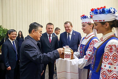 Парламентская делегация Китая прибыла в Беларусь с официальным визитом